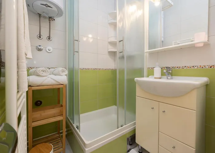 Apartmans Lale דירה