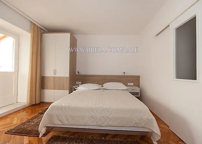 Apartmans Lale דירה