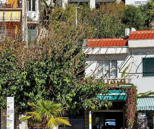 דירה Apartmans Lale ברלה