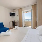 Apartmans Lale ברלה