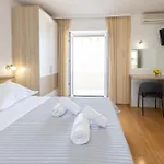 דירה Apartmans Lale ברלה