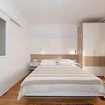 דירה Apartmans Lale *