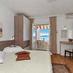 Apartmans Lale ברלה