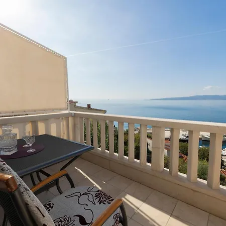Apartment Apartmans Lale Brela