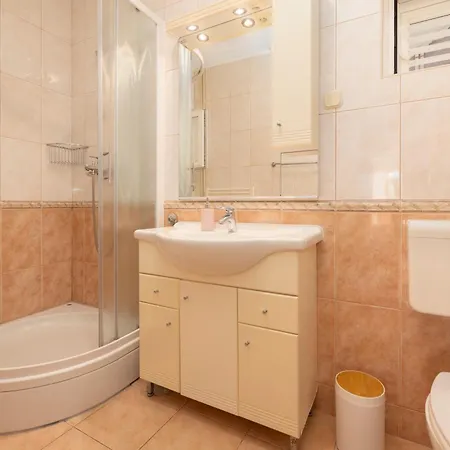 Apartmans Lale Brela