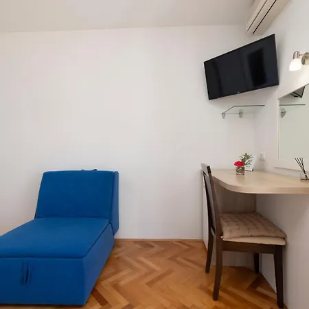 Apartmans Lale Lejlighed *