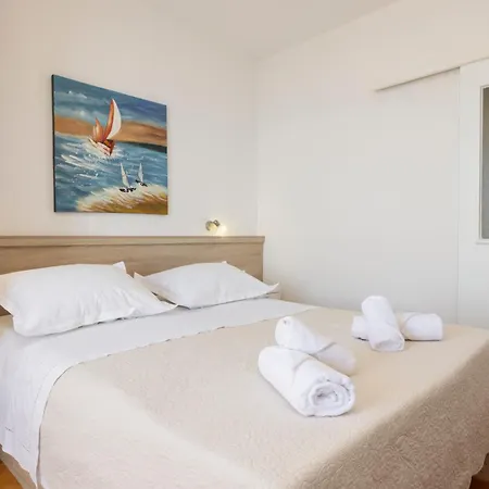 Apartmans Lale *