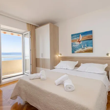 Apartmans Lale Apartment *