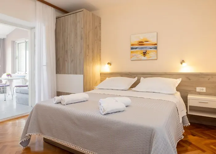 Apartmans Lale *