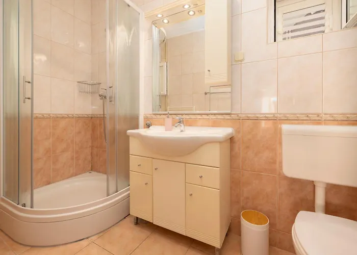 Apartmans Lale 브렐라