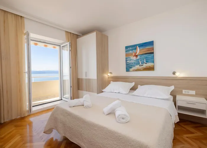 Apartmans Lale Lejlighed *